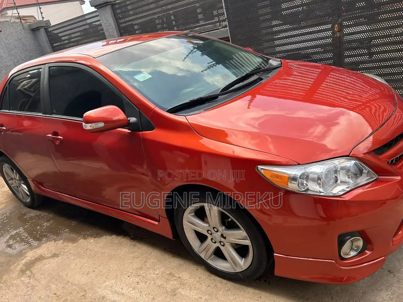 Toyota Corolla 2013 Orange