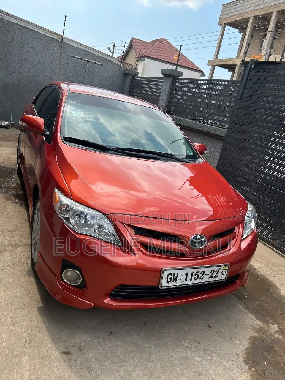 Toyota Corolla 2013 Orange
