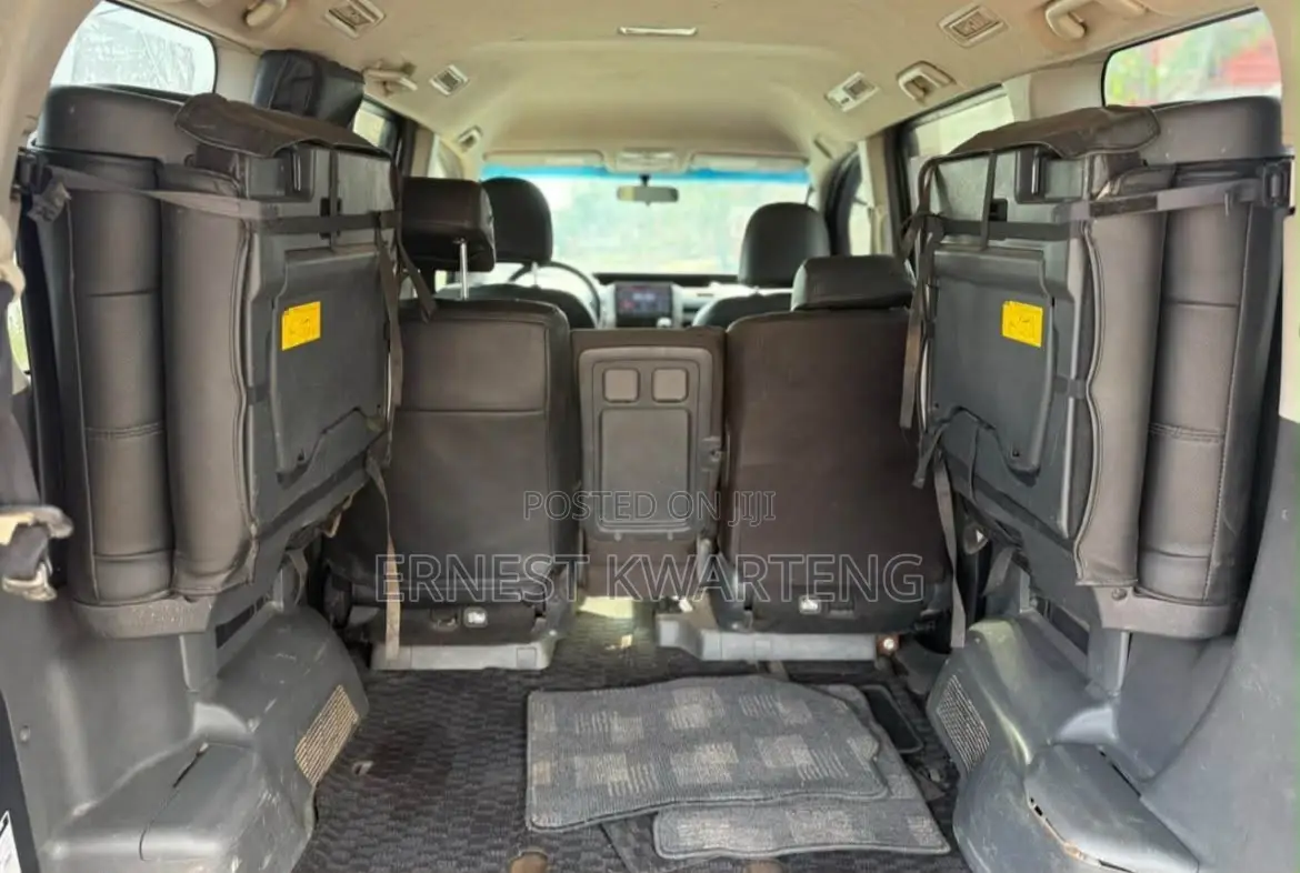 Toyota Voxy 2011 Black