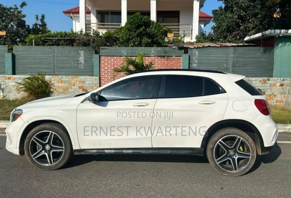 Mercedes-Benz GLA 250 2015 White