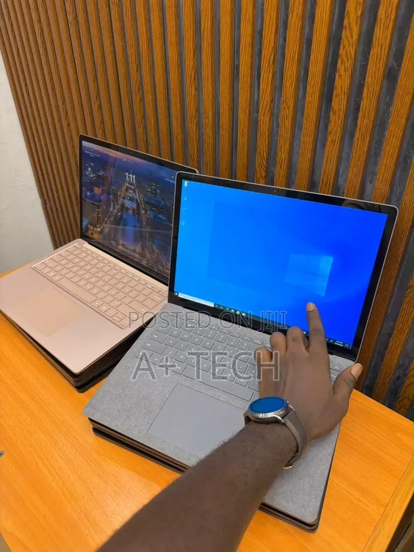 New Laptop Microsoft Surface Laptop 3 8GB Intel Core i5 SSD 256GB