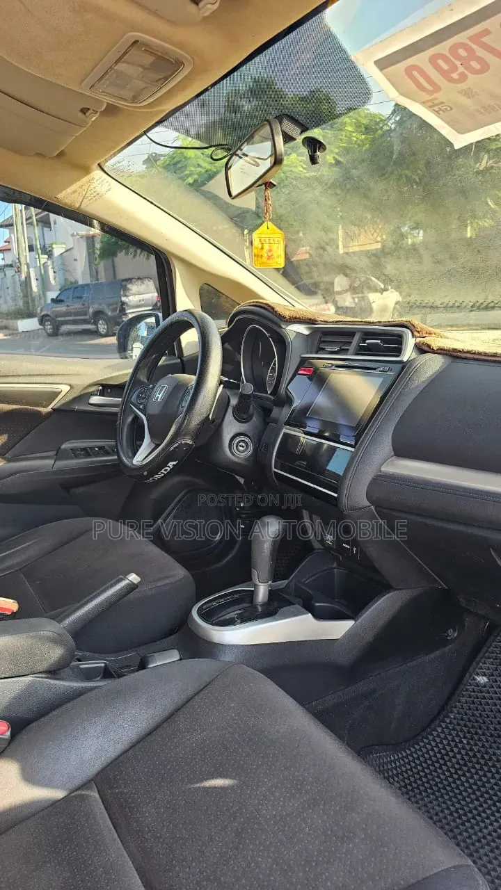Honda Fit 2017 White
