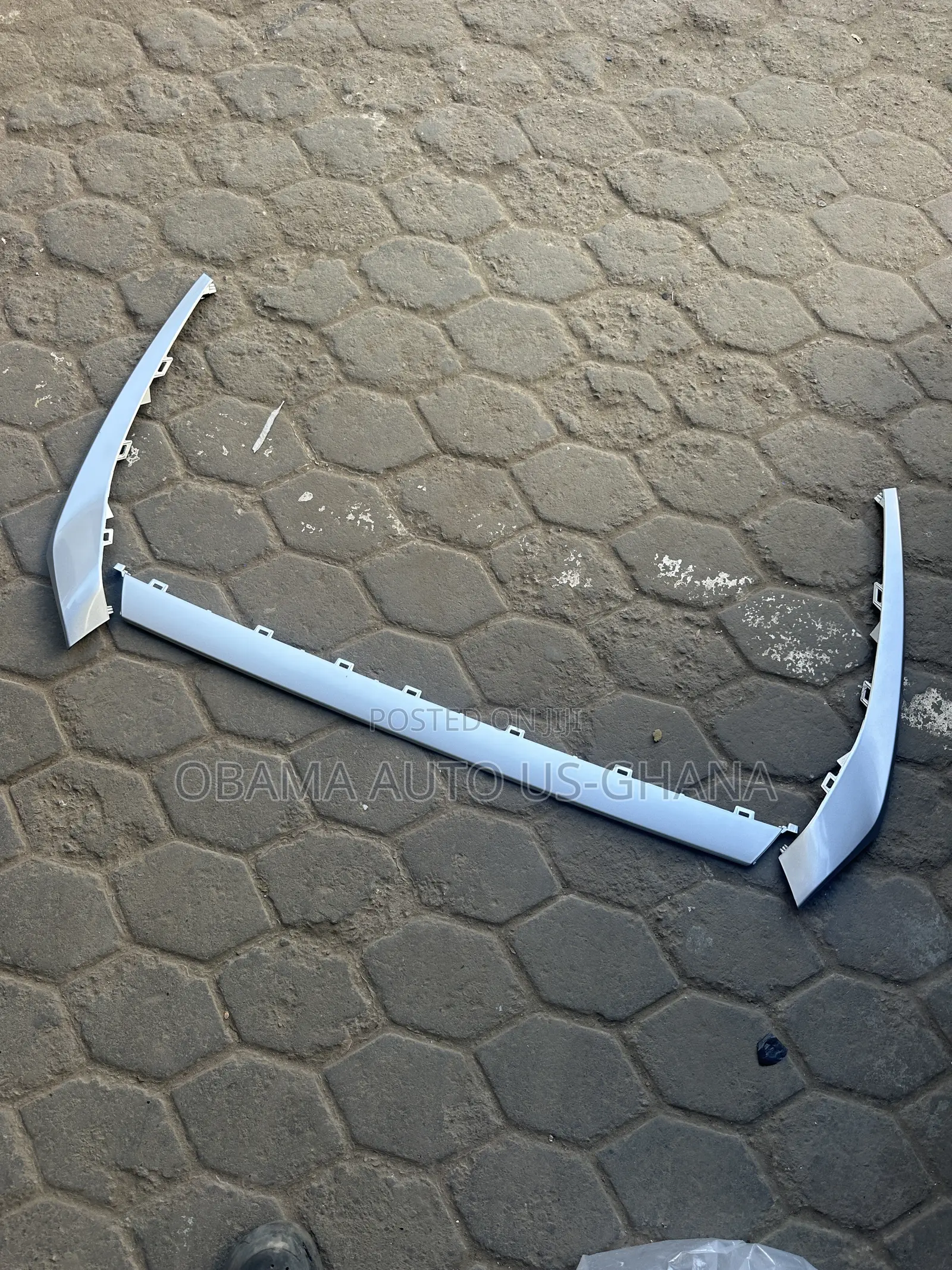 Toyota Highlander Grand 2024 2025 Front Bumper Chrome Lower Trim Lip