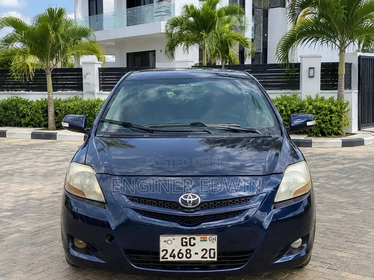 Toyota Yaris Base Sedan 4dr 2010 Blue