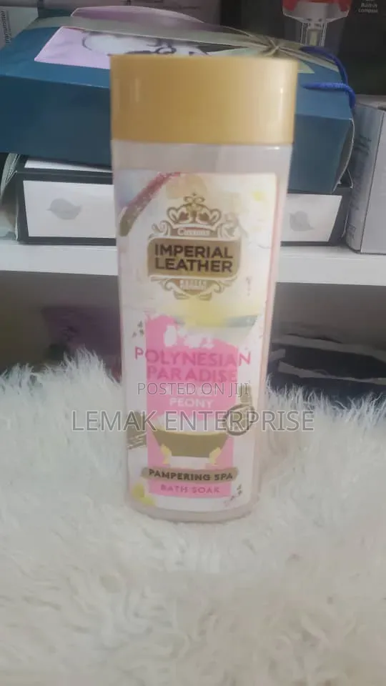 Cussons Imperial Leather Polynesian Paradise & Spa Bath Soak (500 Ml).