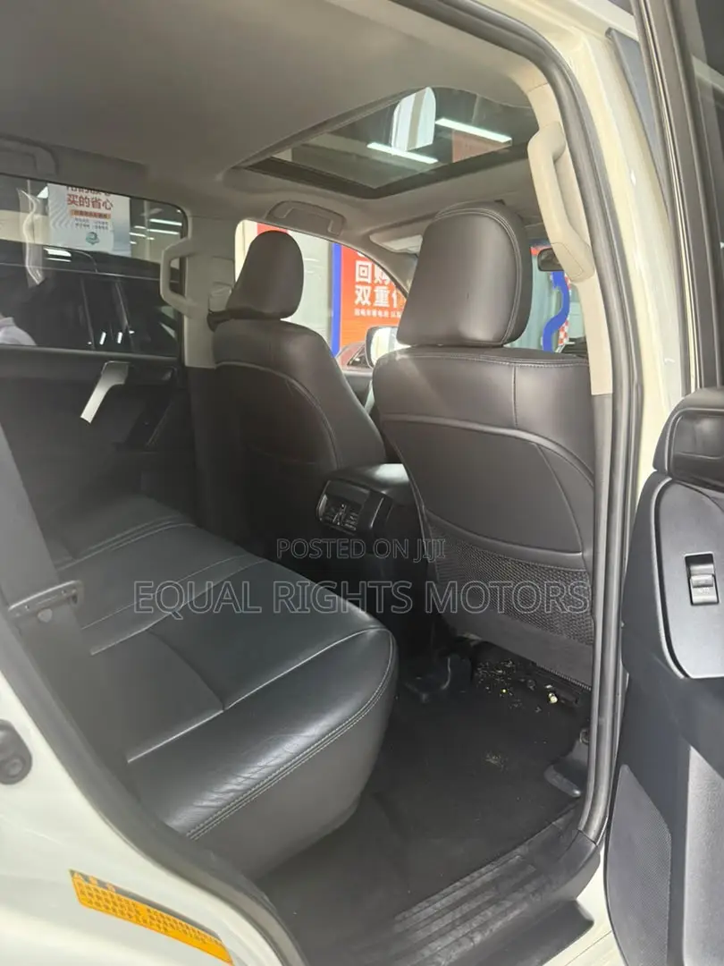 Toyota Land Cruiser 2019 Black