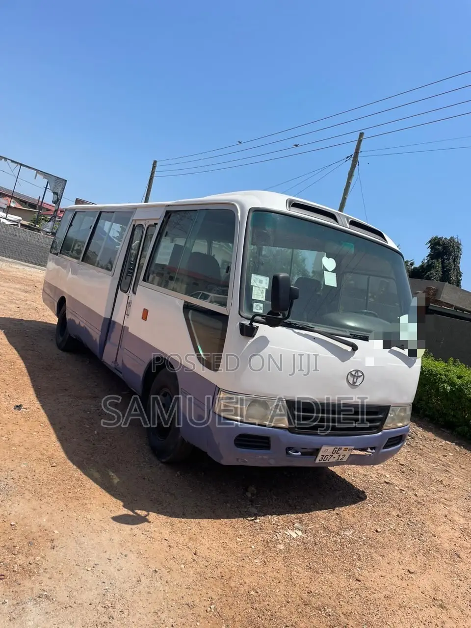 Toyota Coaster 2012