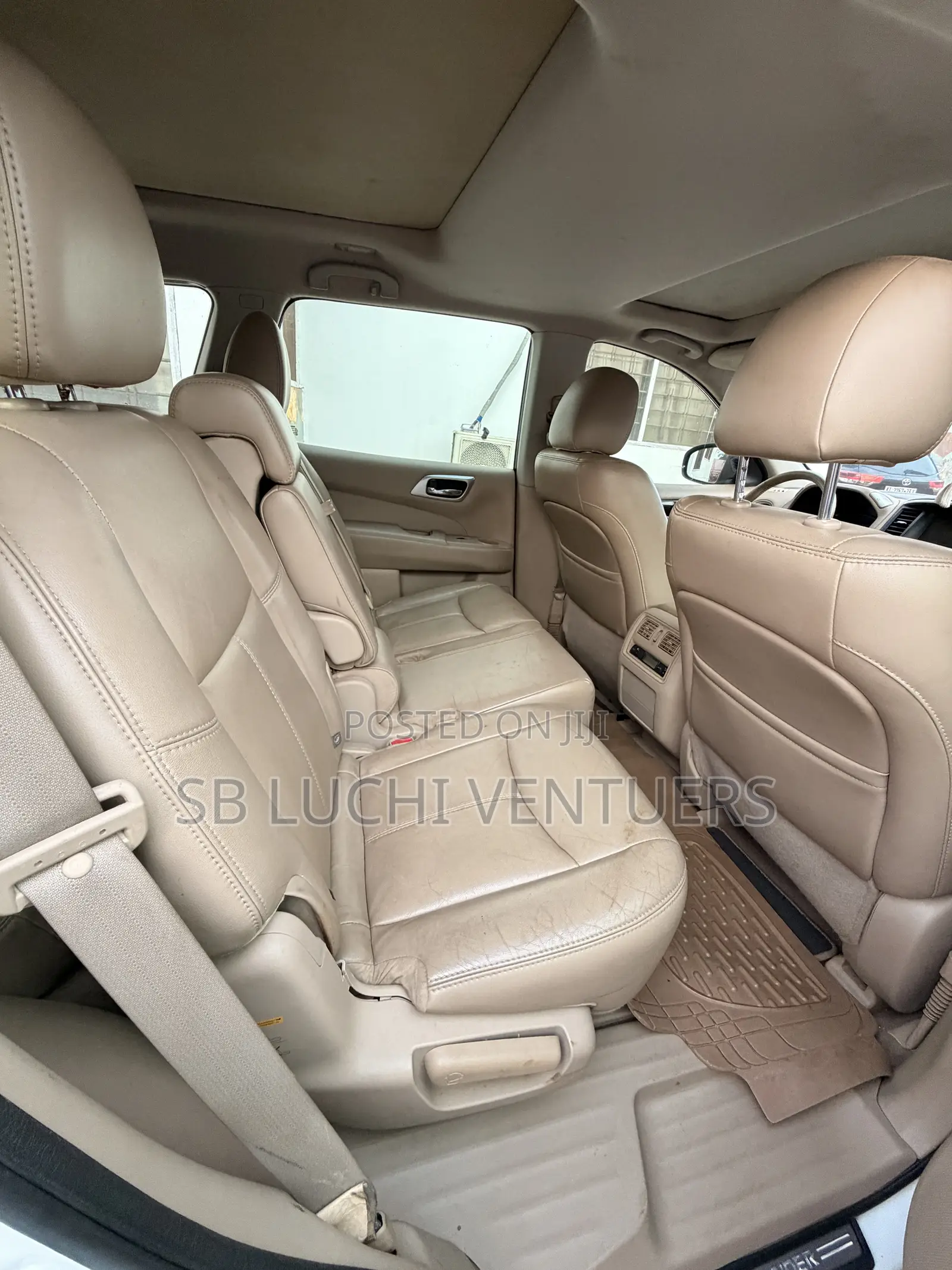 Nissan Pathfinder 2014 White