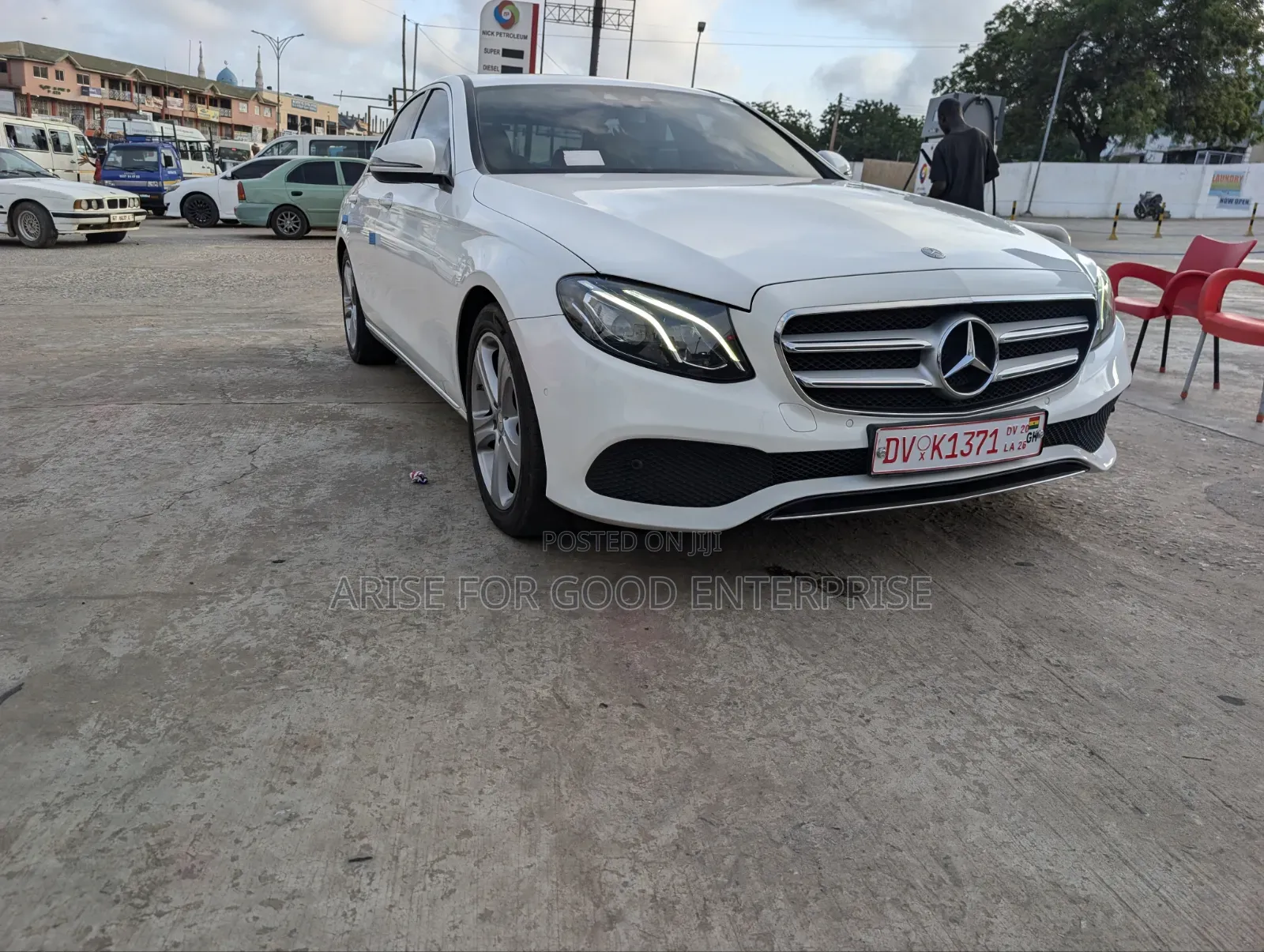 Mercedes-Benz E300 4Matic AWD Sedan (2.0L 4cyl 9A) 2017 White