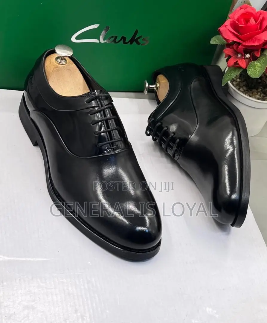 Clarks Black Glossy Formal Lace-Up Dressing and Business Shoe