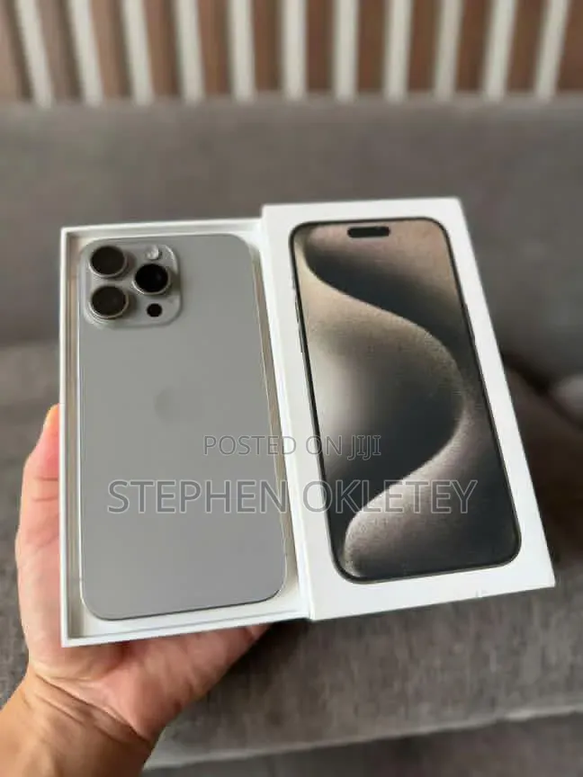 New Apple iPhone 15 Pro Max 256 GB Silver