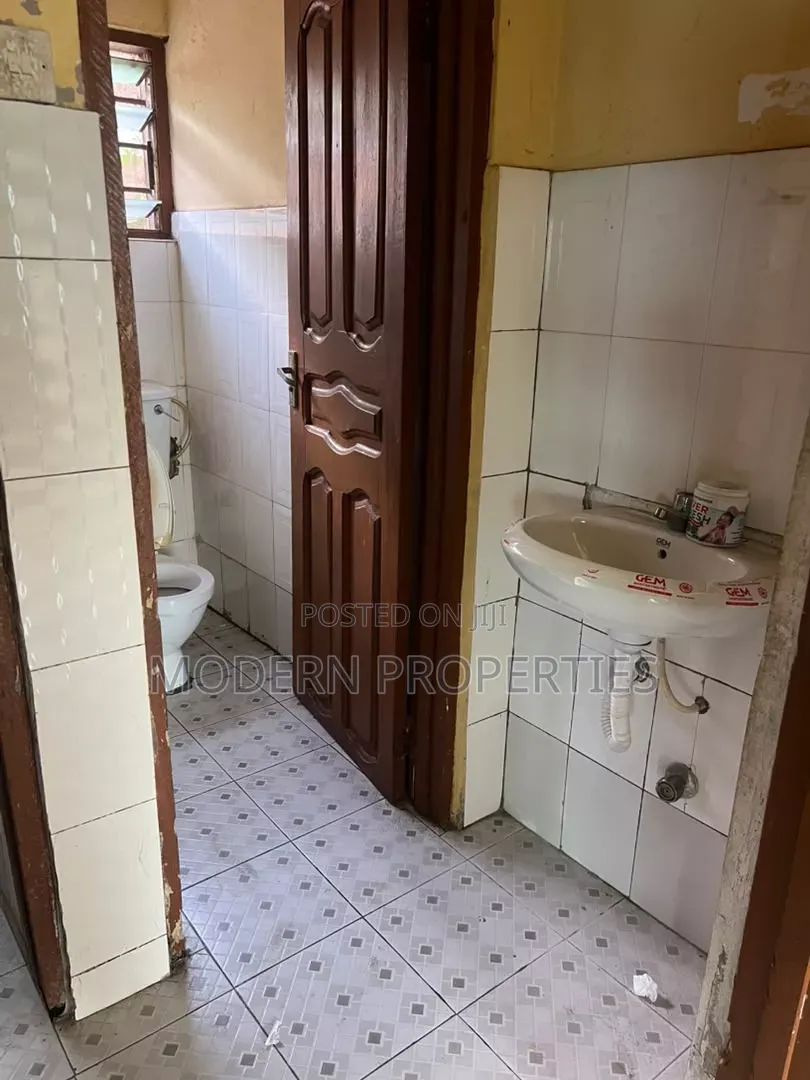 2bdrm Apartment in Modern Properties, New Town for rent