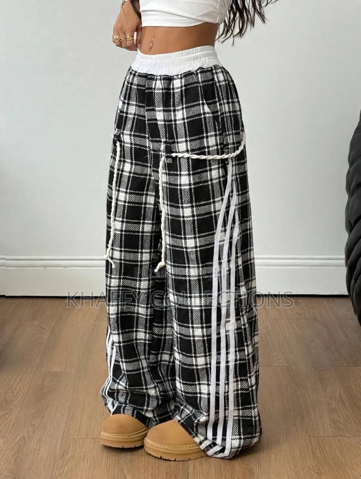 Unisex Black & White Plaid Wide Leg Cargo Pants - Baggy Streetwear