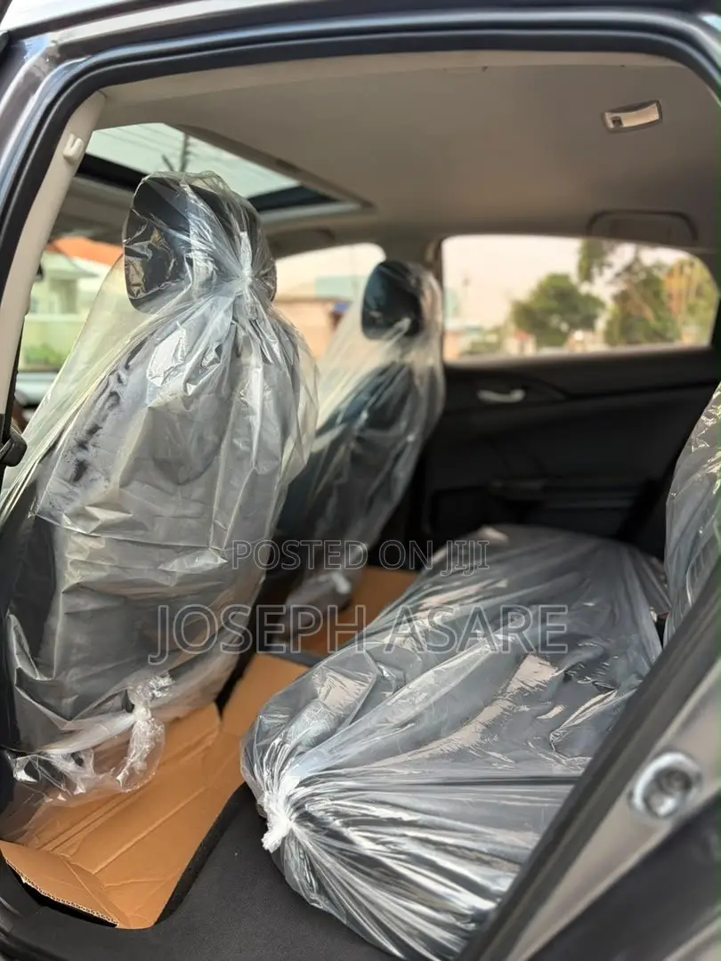 Honda Civic EX 4dr Hatchback (1.5L 4cyl) 2017
