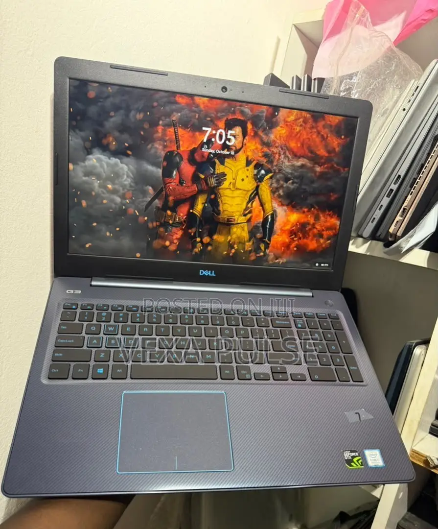 Laptop Dell G3 17 3579 16GB Intel Core i7 SSHD+SSD 1T