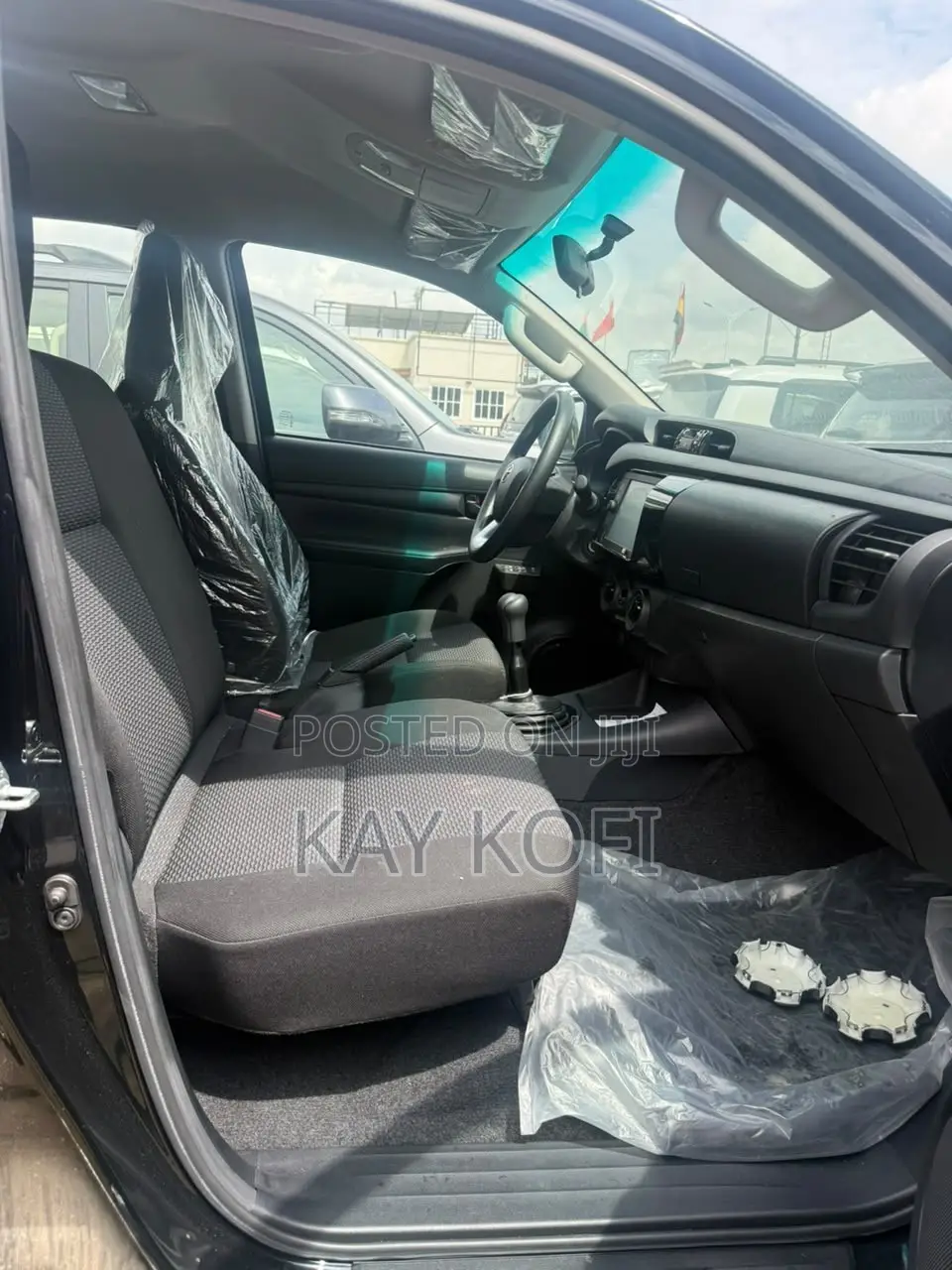 New Toyota Hilux 2023 Gray