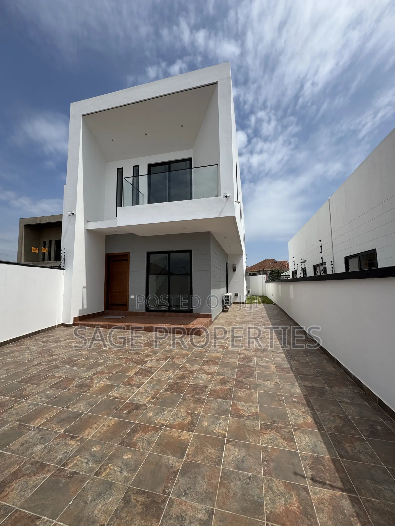 2bdrm Duplex in Manet Junction for sale
