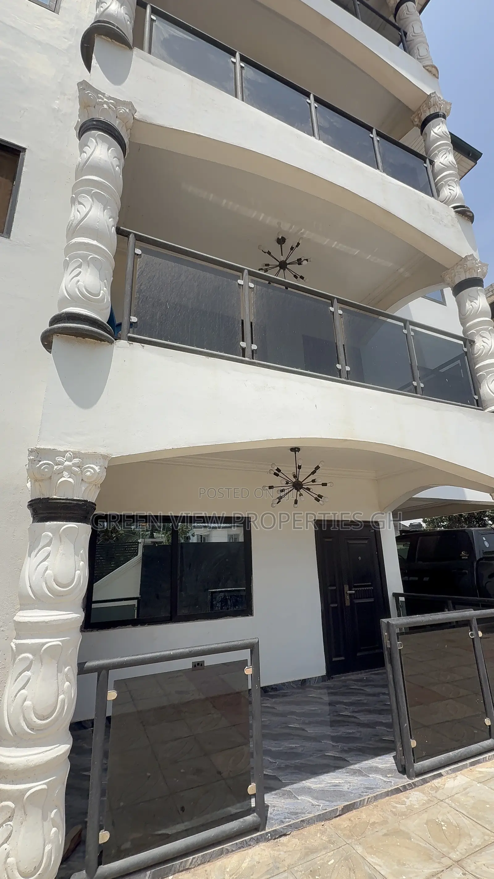 4bdrm Apartment in West Hills Mall Area for rent