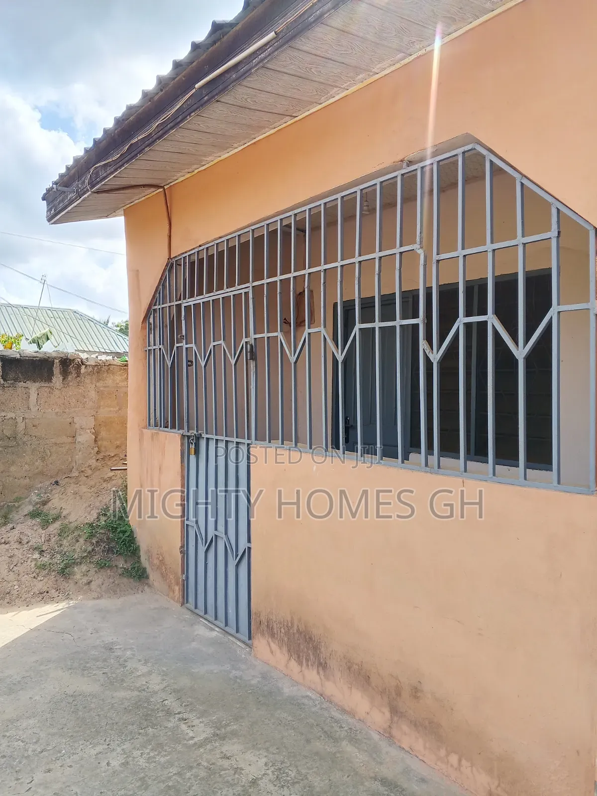 Studio Apartment in Mighty Homes, Kasoa for rent