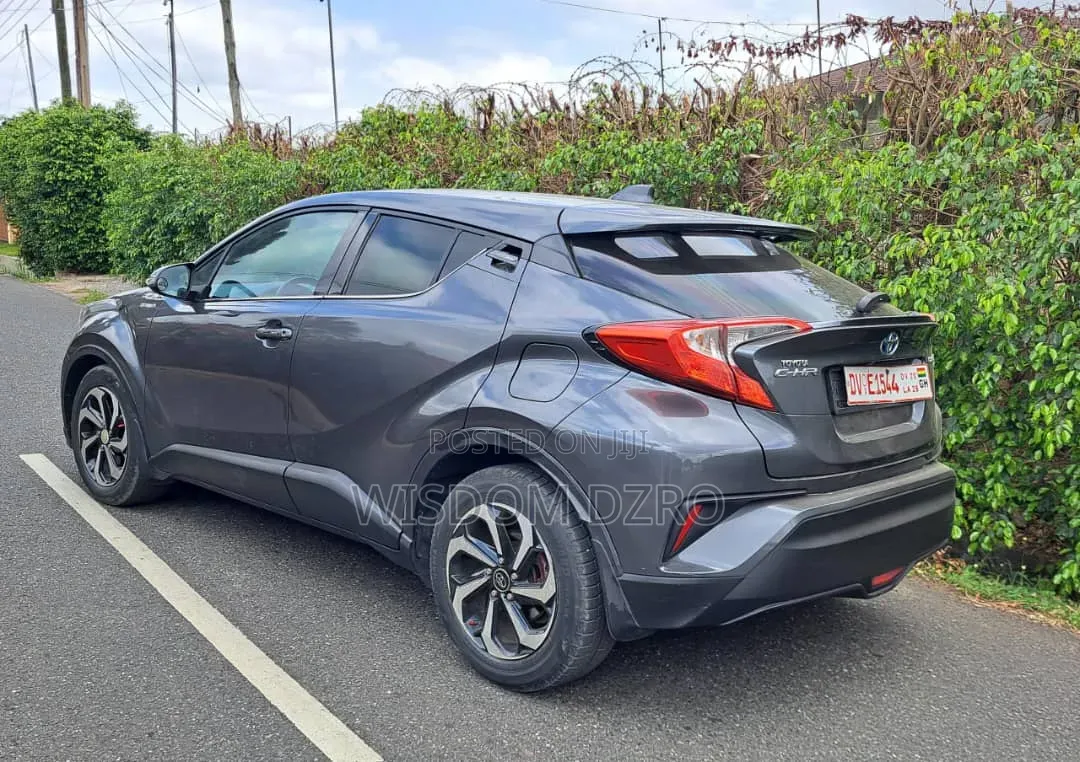 Toyota C-HR 2017 Gray