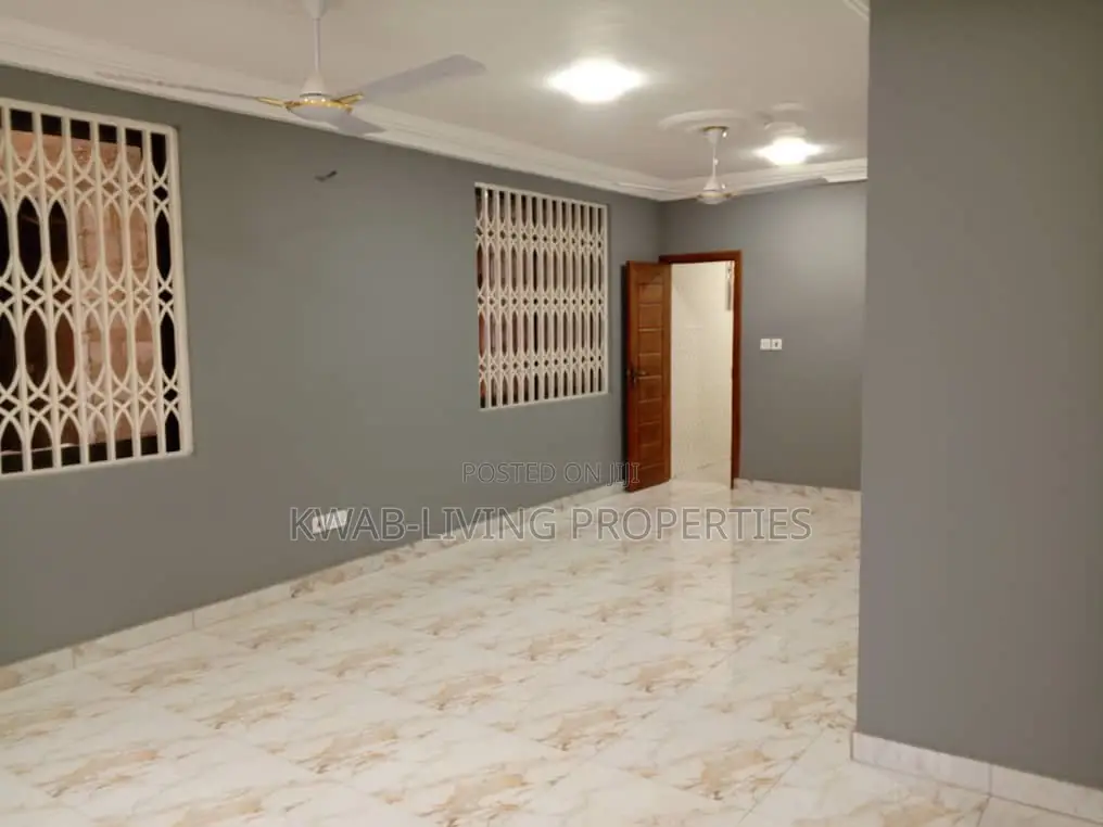 3bdrm Apartment in Lake Side Estate for rent