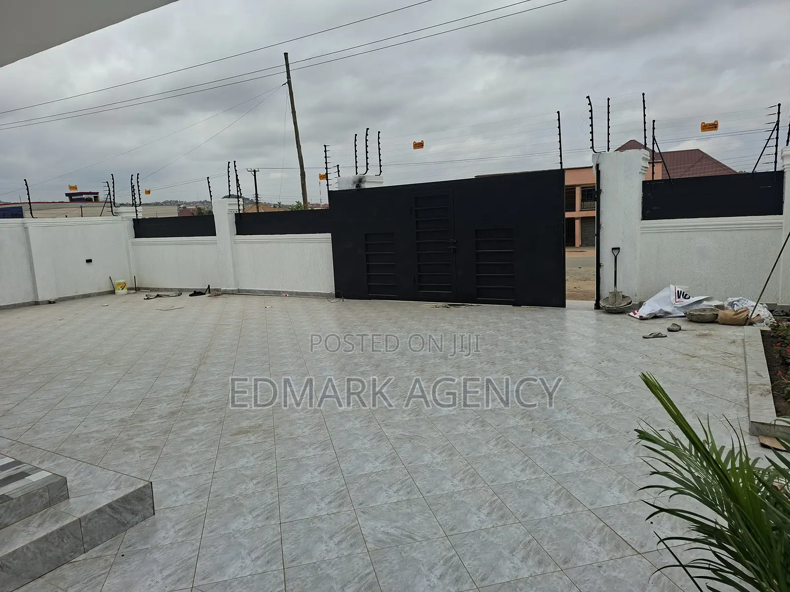 4bdrm House in Kwabenya Acp for sale