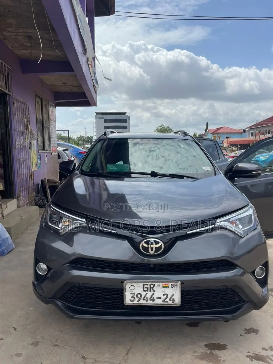 Toyota RAV4 XLE 4dr SUV AWD (2.5L 4cyl 6A) 2018 Gray
