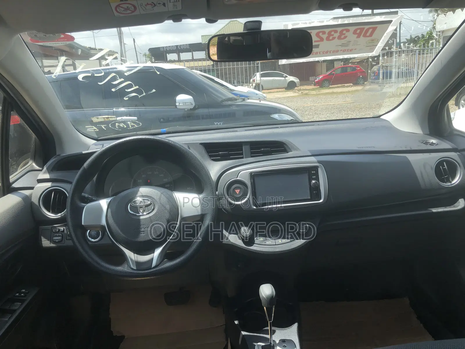 Toyota Vitz 2013 Pearl