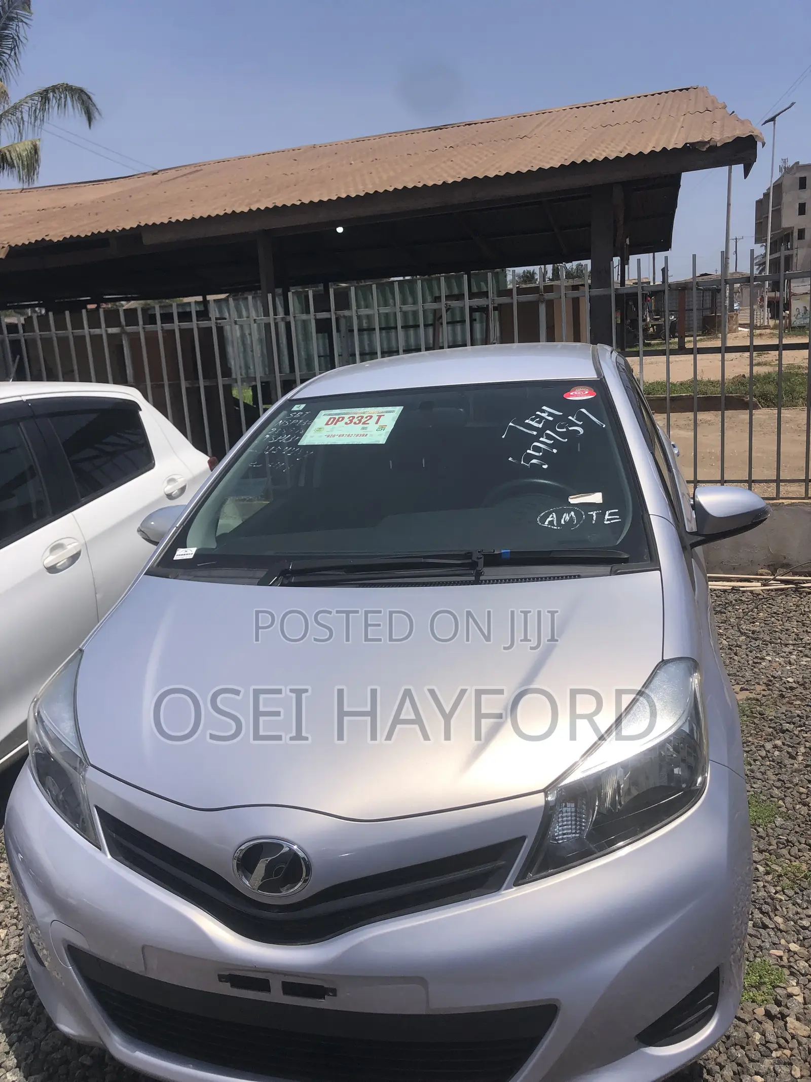 Toyota Vitz 2013 Pearl