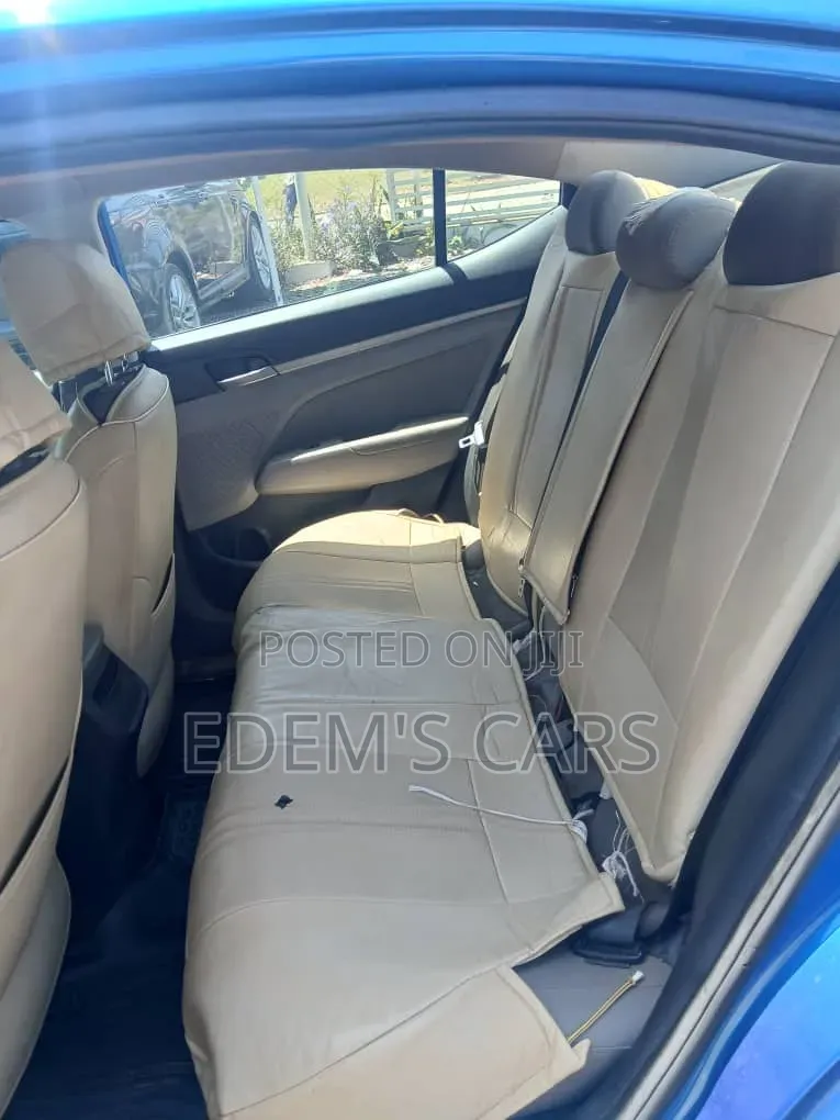 Hyundai Elantra 2018 Blue