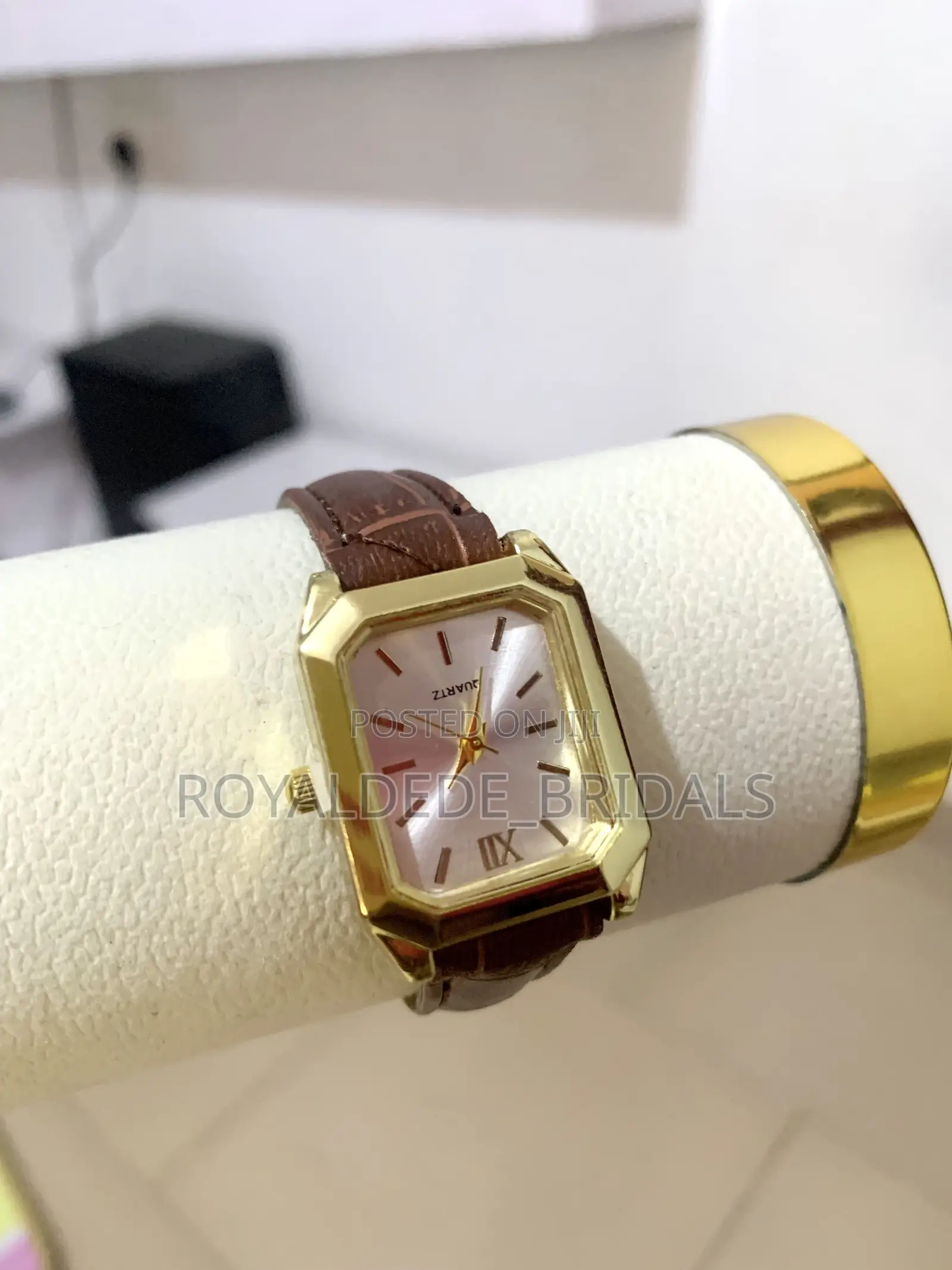 Ladies Leather Watches