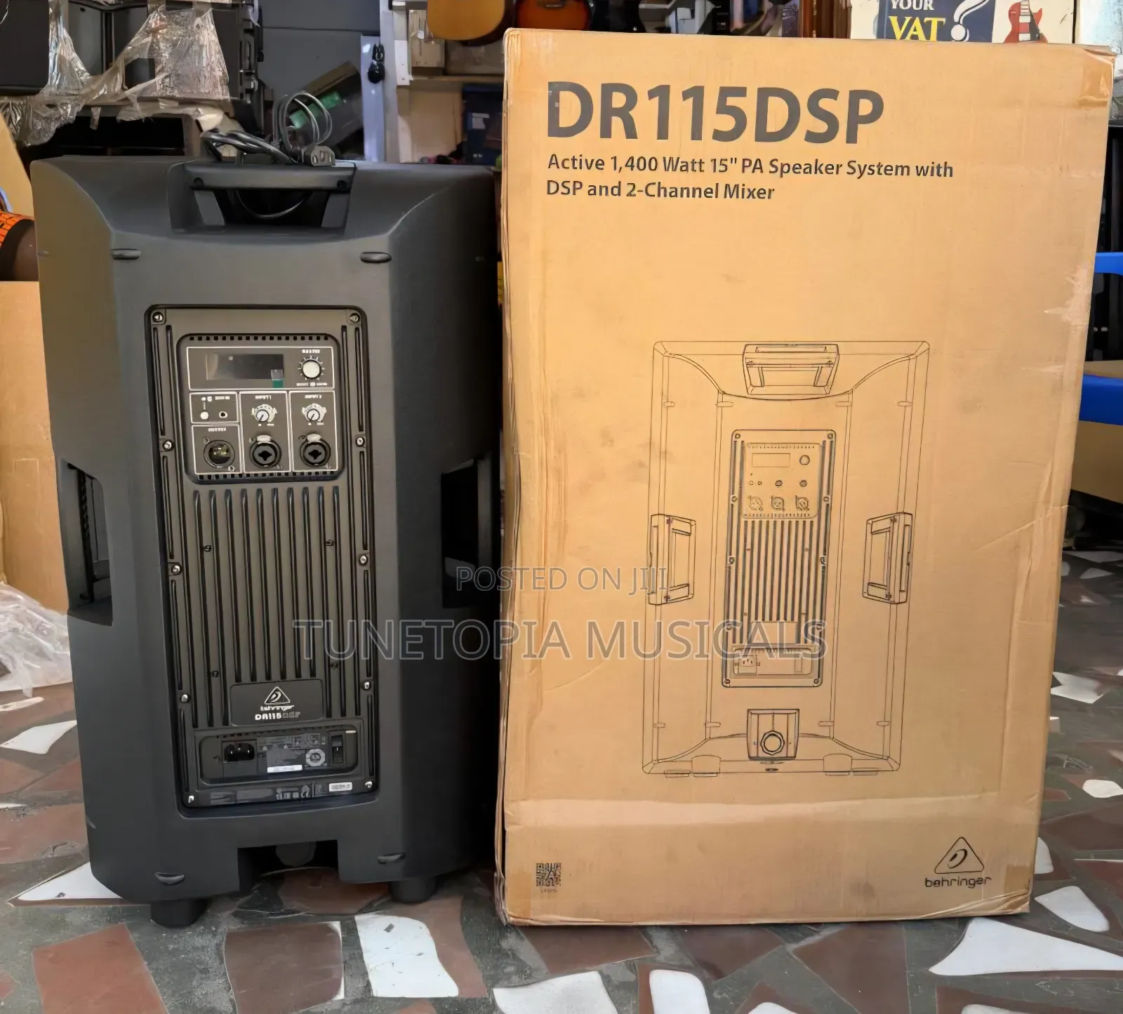 Behringer DR115DSP 1,400-Watt 15-Inch Active PA Speakers