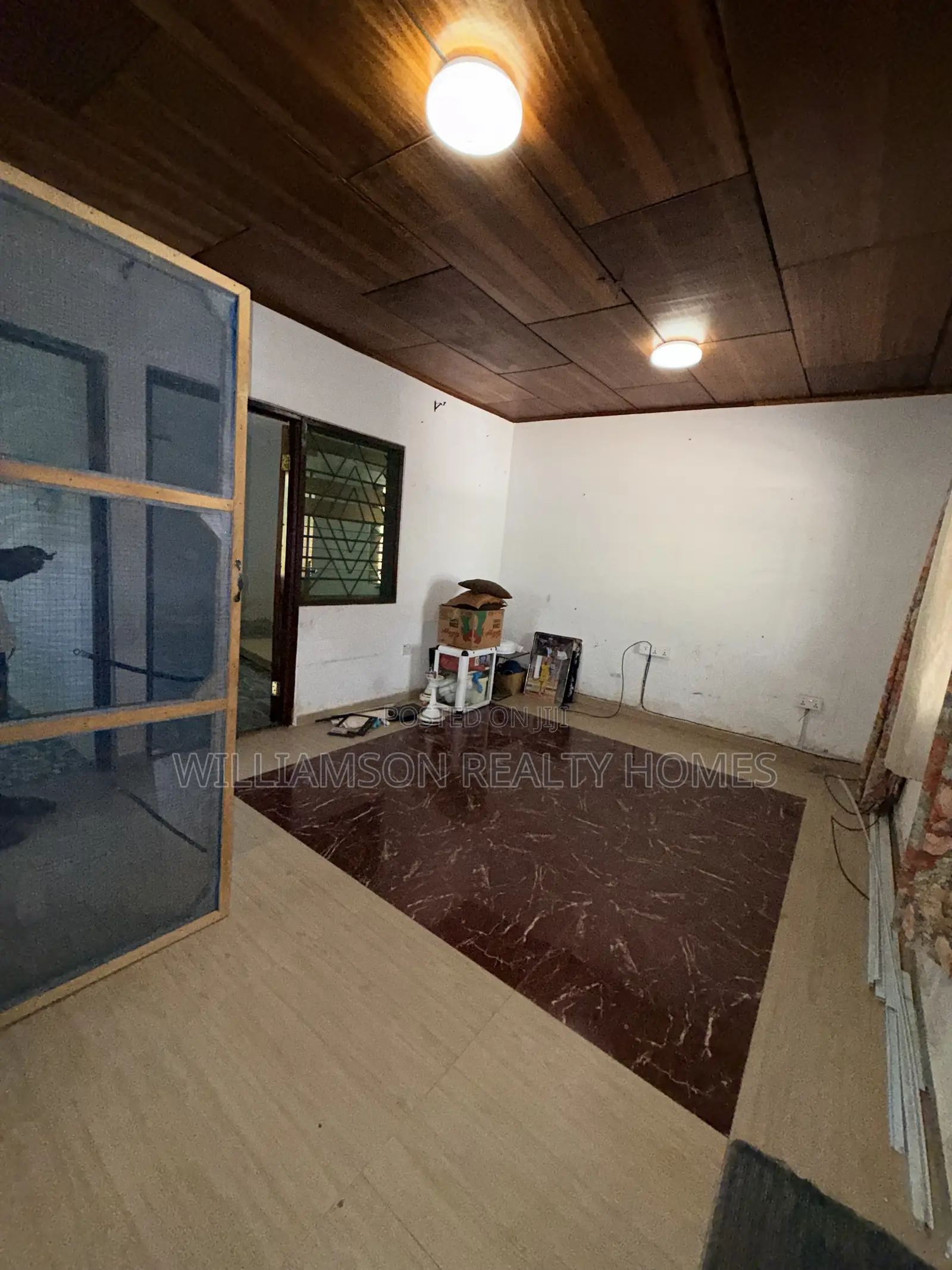 2bdrm House in Community 18 Area, Spintex for rent