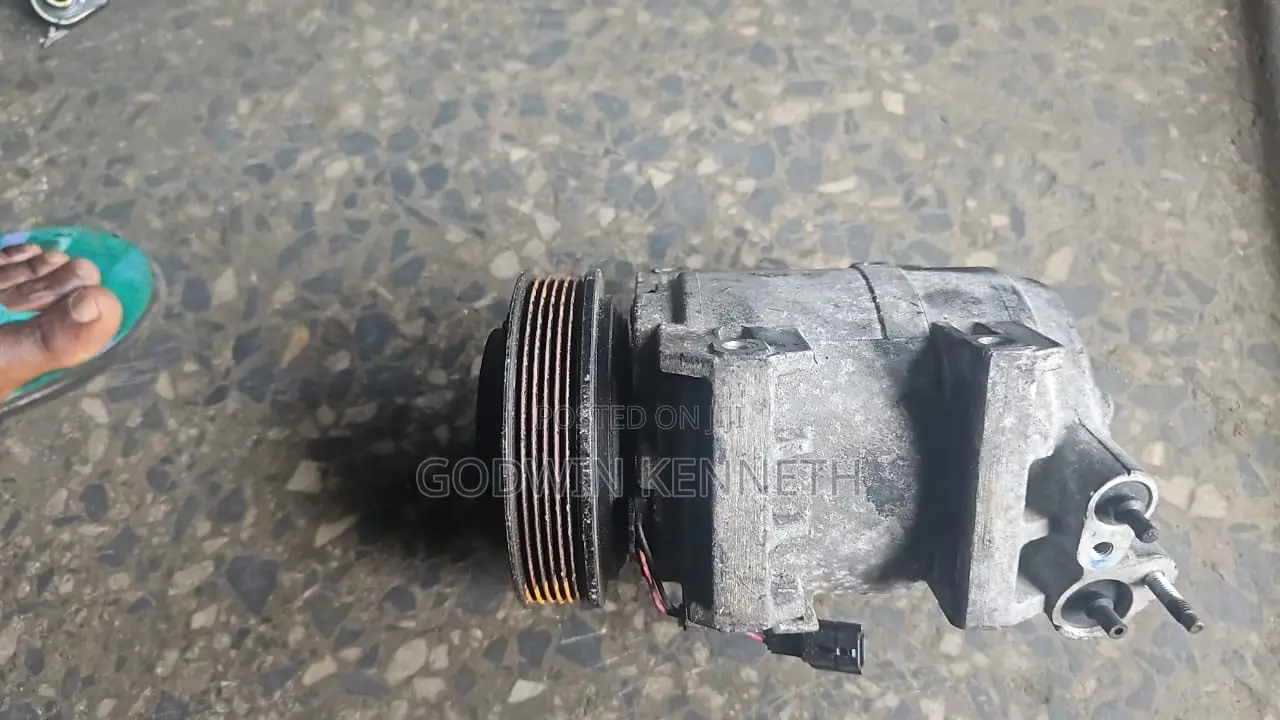 2008-2013 Nissan Rogue a/C Compressor