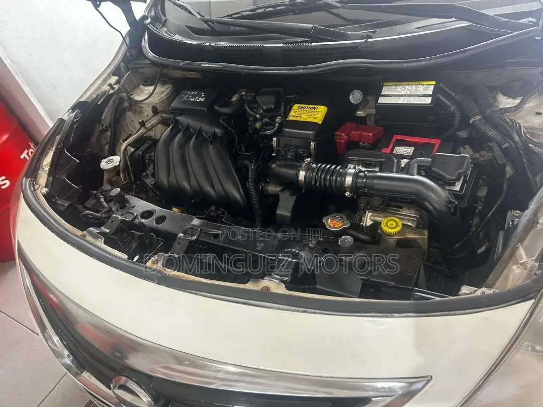 Nissan Versa 2017 White