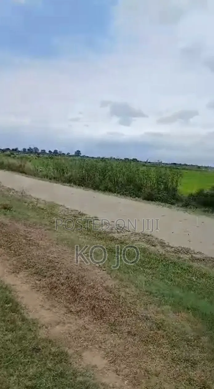 1000 Acres of Arable Land at Asutsuare