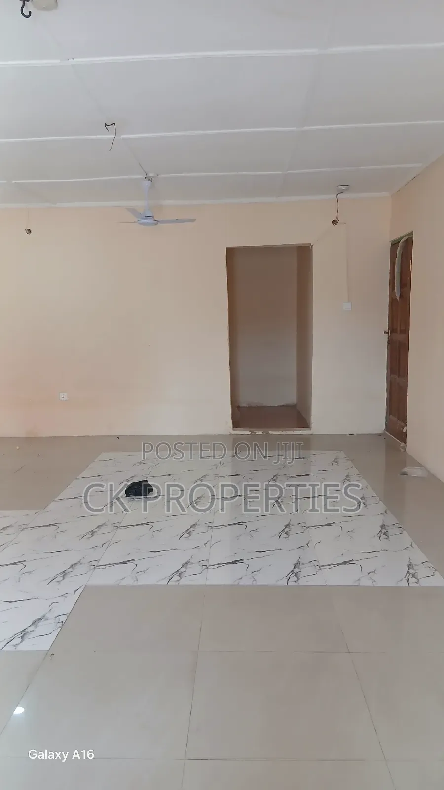 Mini Flat in Parakuo Estate for rent