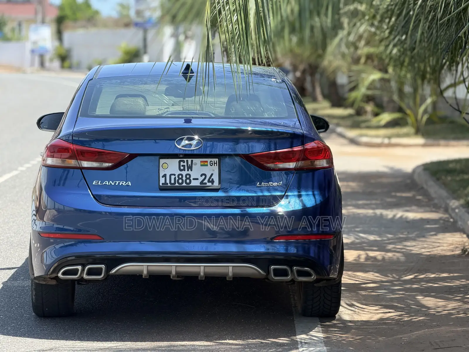 Hyundai Elantra Limited Sedan FWD (2.0L 4cyl 6A) 2017 Blue