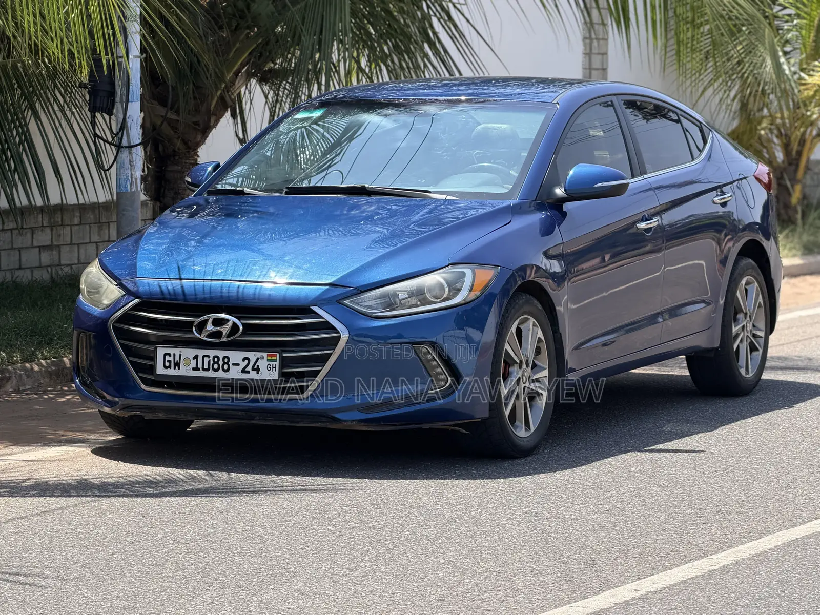 Hyundai Elantra Limited Sedan FWD (2.0L 4cyl 6A) 2017 Blue
