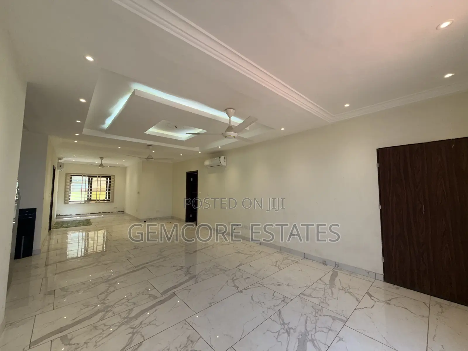 4bdrm House in School Junction, Ashaley Botwe for sale