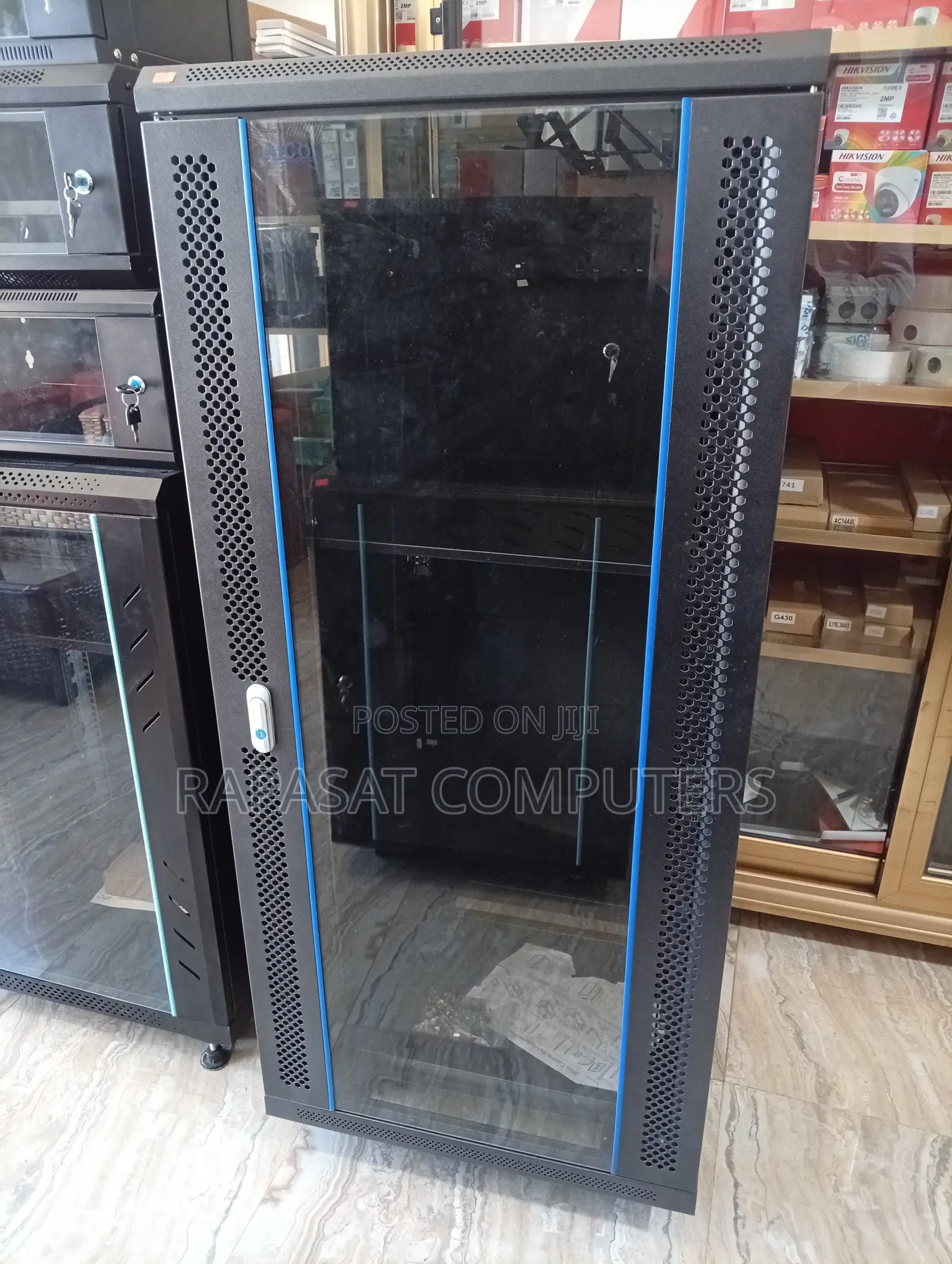 Aico 27u Rack 5404 With Fan,pdu and Tray