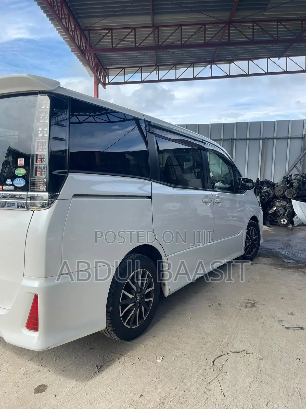 Toyota Voxy 2017 White
