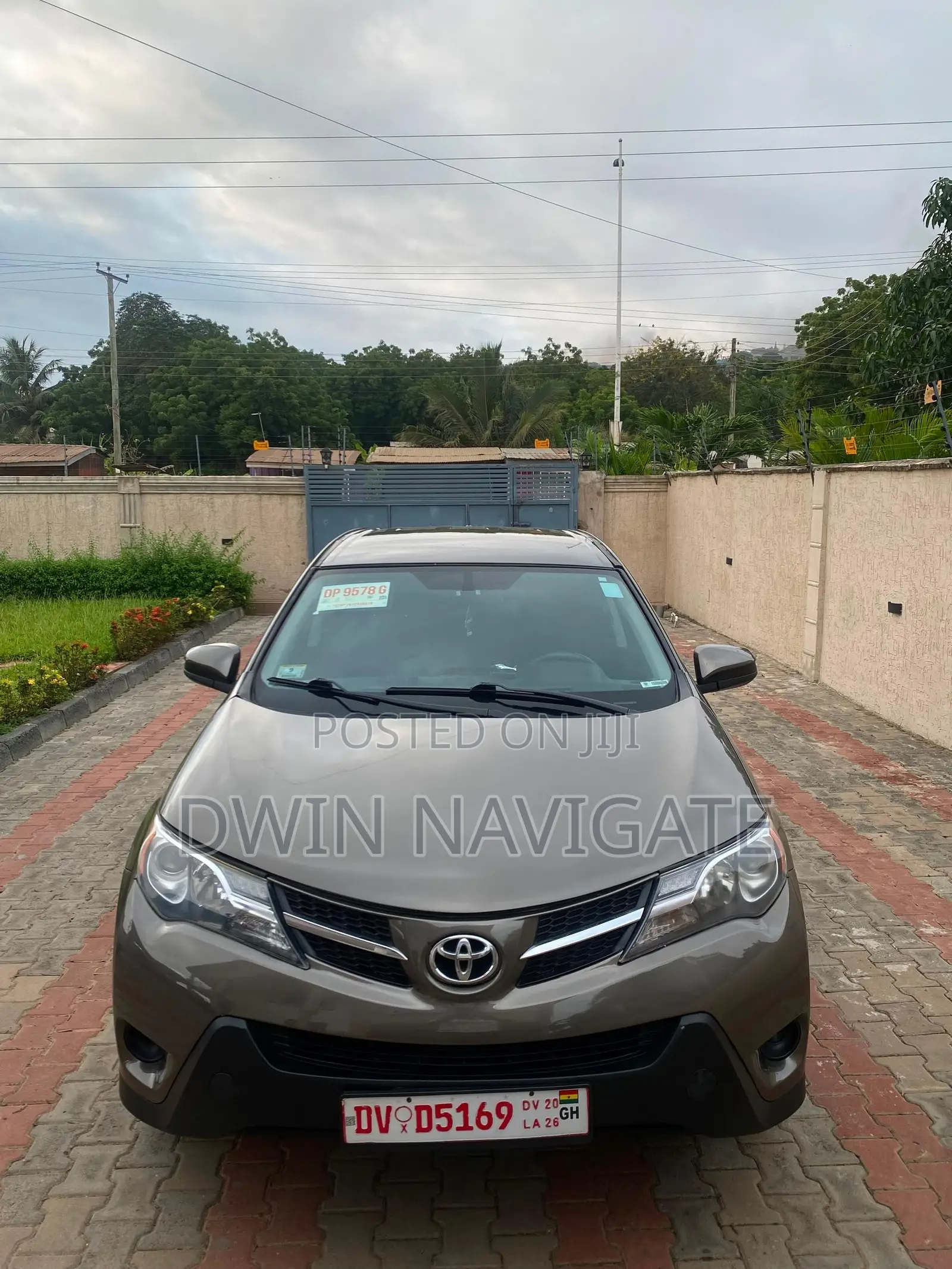 Toyota RAV4 LE AWD (2.5L 4cyl 6A) 2016 Brown