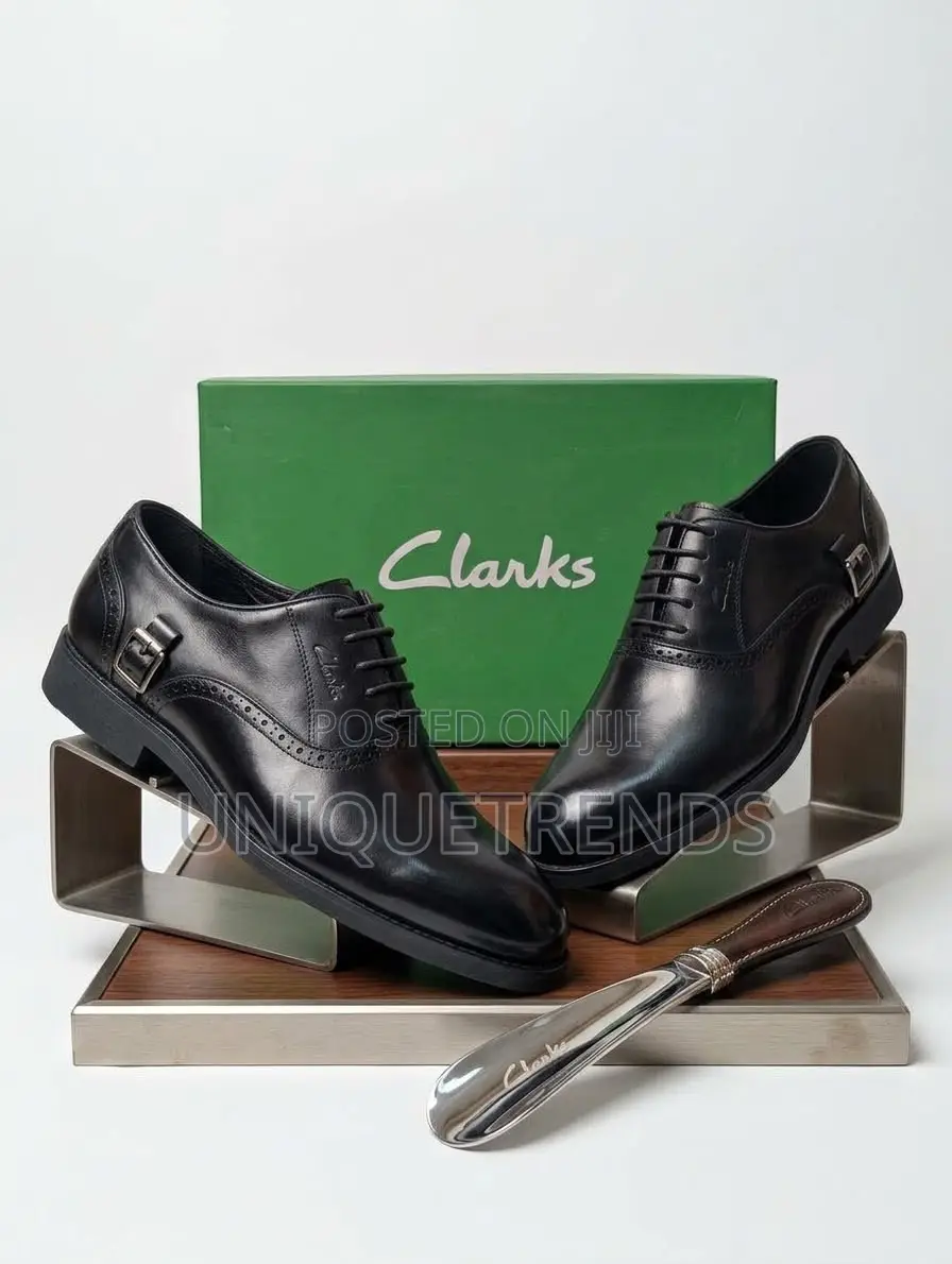 CLARKS Black Leather Oxfords Brogue Shoe