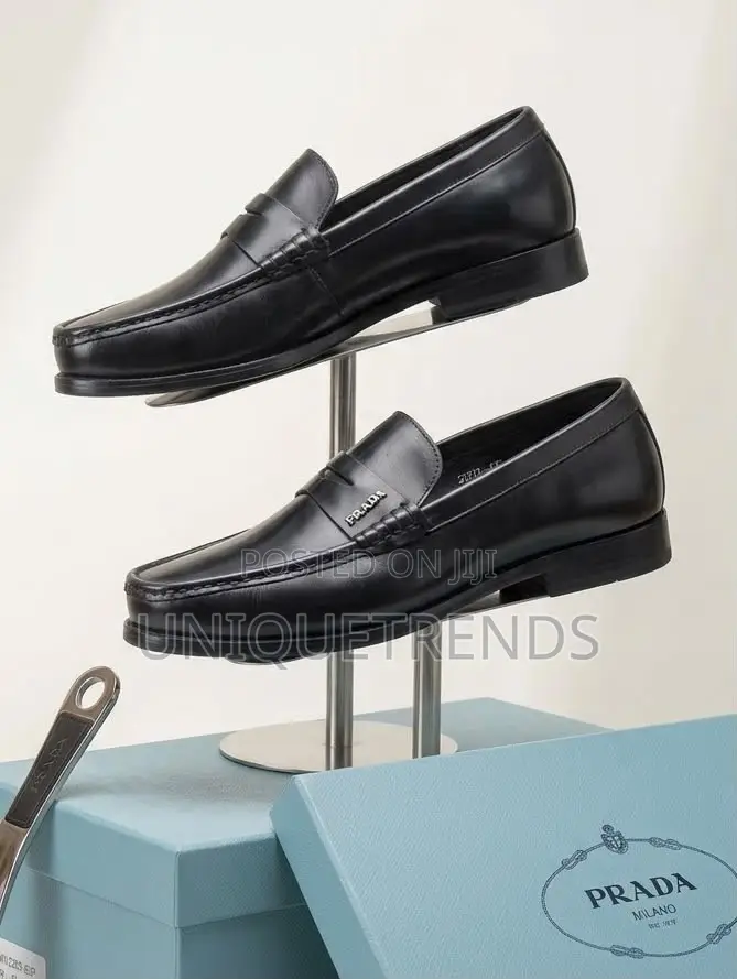 Quality PRADA Penny Leather Loafers (Black)