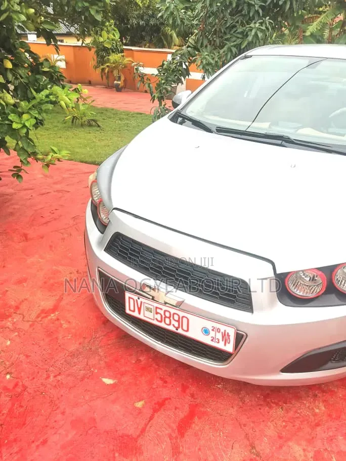 Chevrolet Sonic 2014 Silver