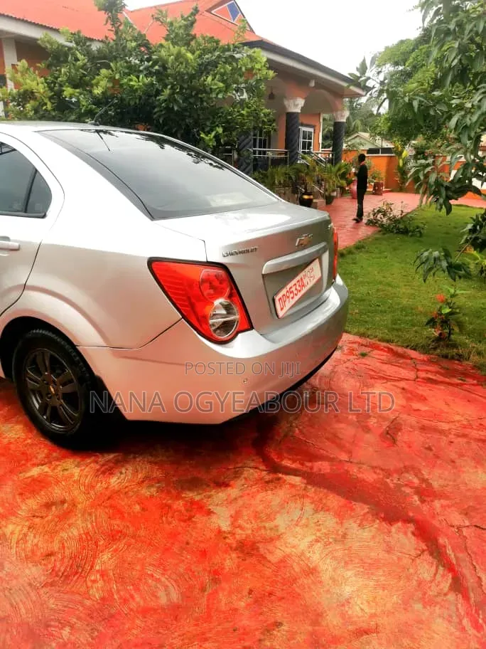 Chevrolet Sonic 2014 Silver