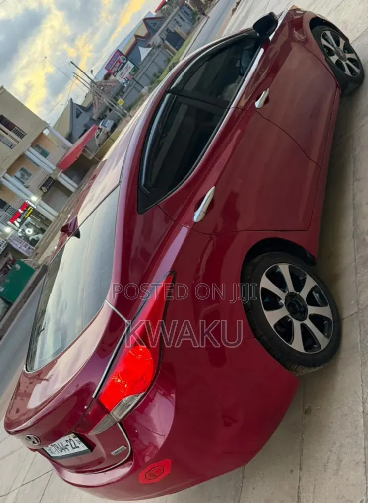 Hyundai Elantra 2013 Red