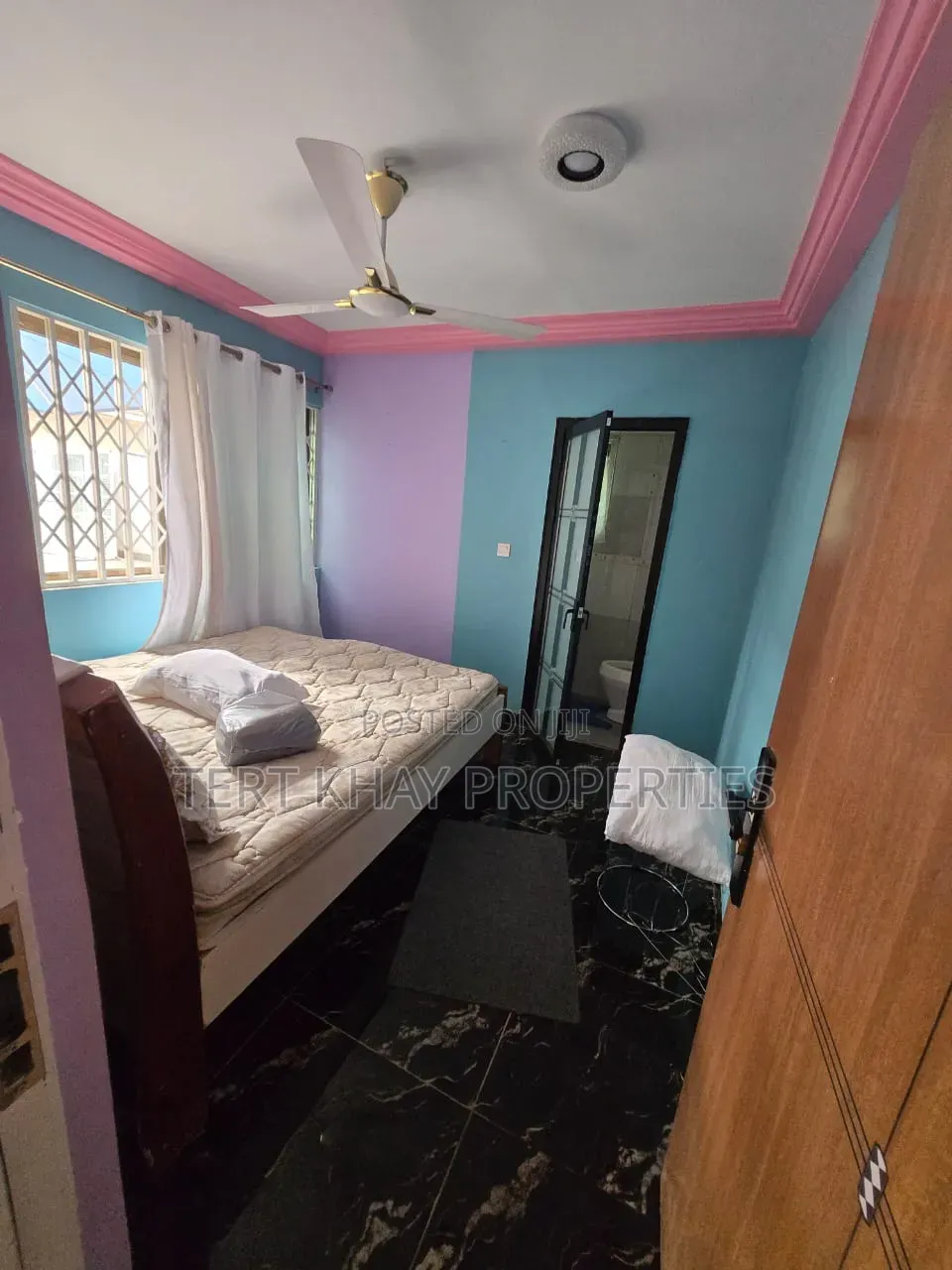 9bdrm Mansion in Dansoman, Round About for sale