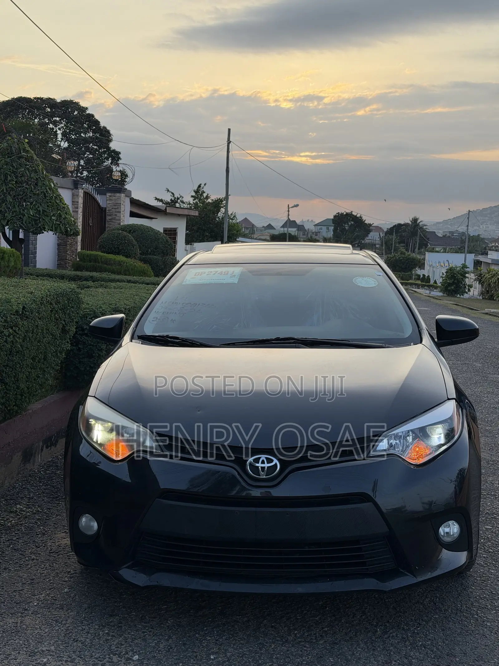 Toyota Corolla LE 4dr Sedan (1.8L 4cyl CVT) 2015 Black